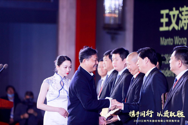 1608198305830061i8ov.jpg auto_4912.jpg