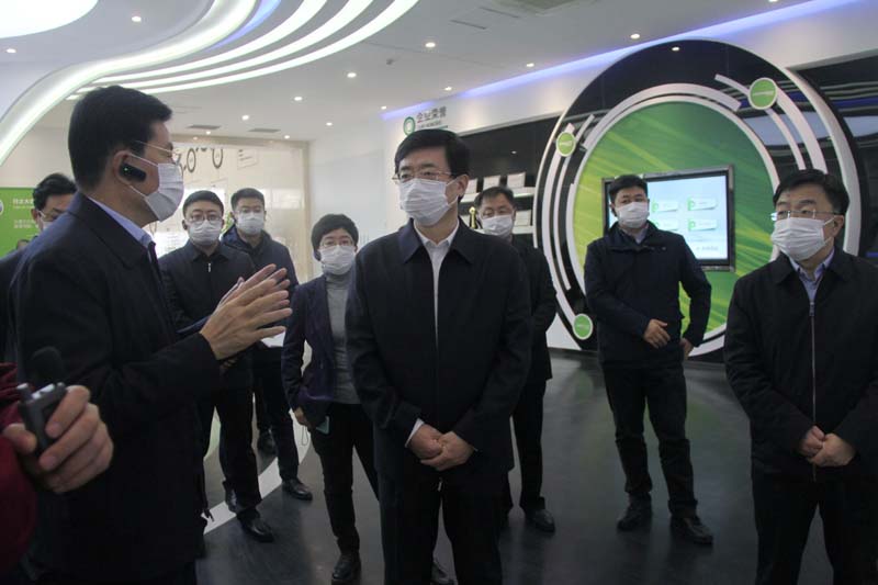 1640845596639405lWa8.jpg 1180069850.jpg